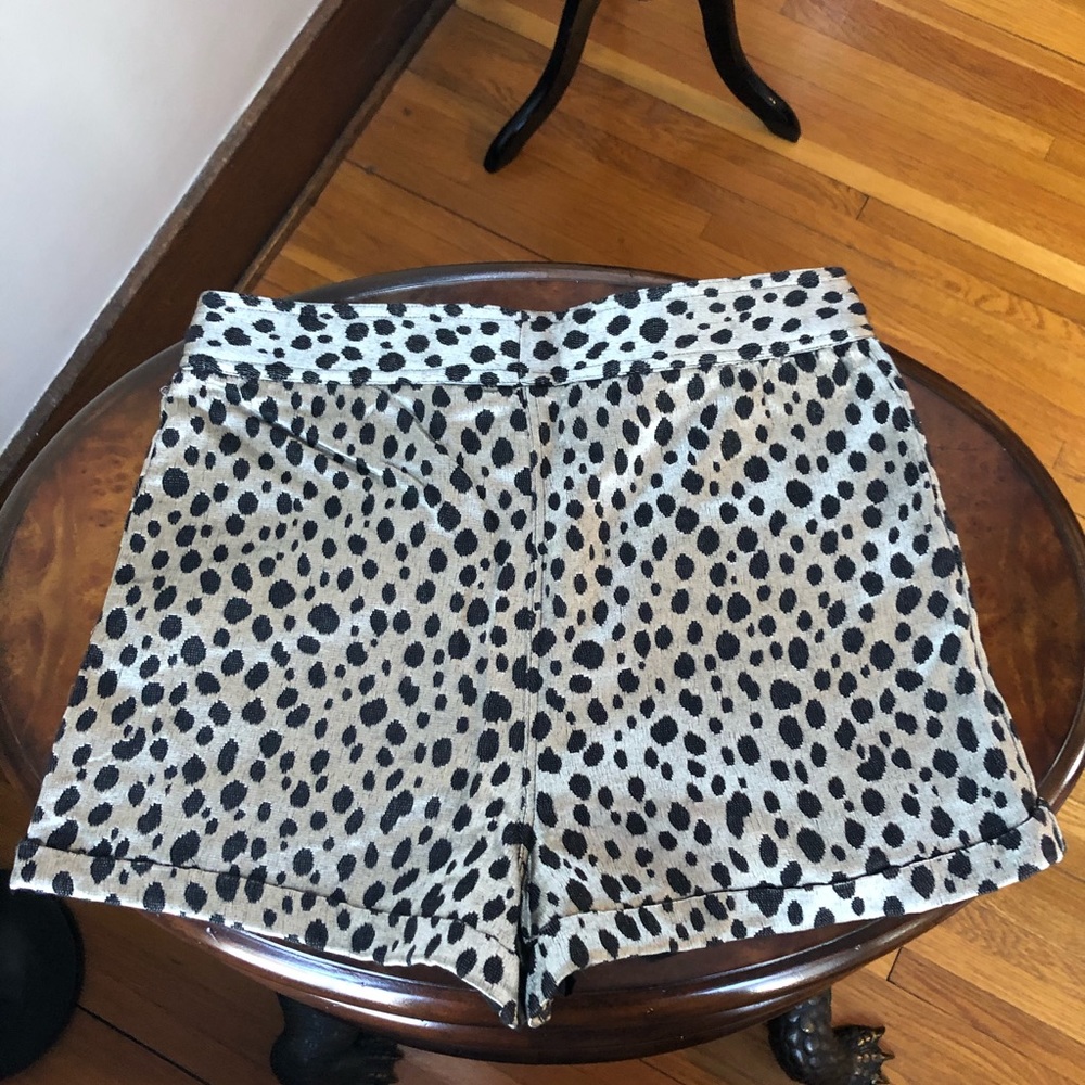 Simone Leopard Shorts Small - Picture 3 of 3